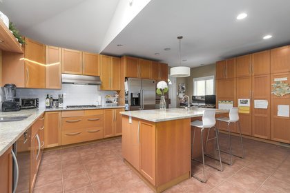 565 KnockmaroonRd_WestVancouver_12 at 565 Knockmaroon Road, British Properties, West Vancouver 565 KnockmaroonRd_WestVancouver_12 at 565 Knockmaroon Road, British Properties, West Vancouver