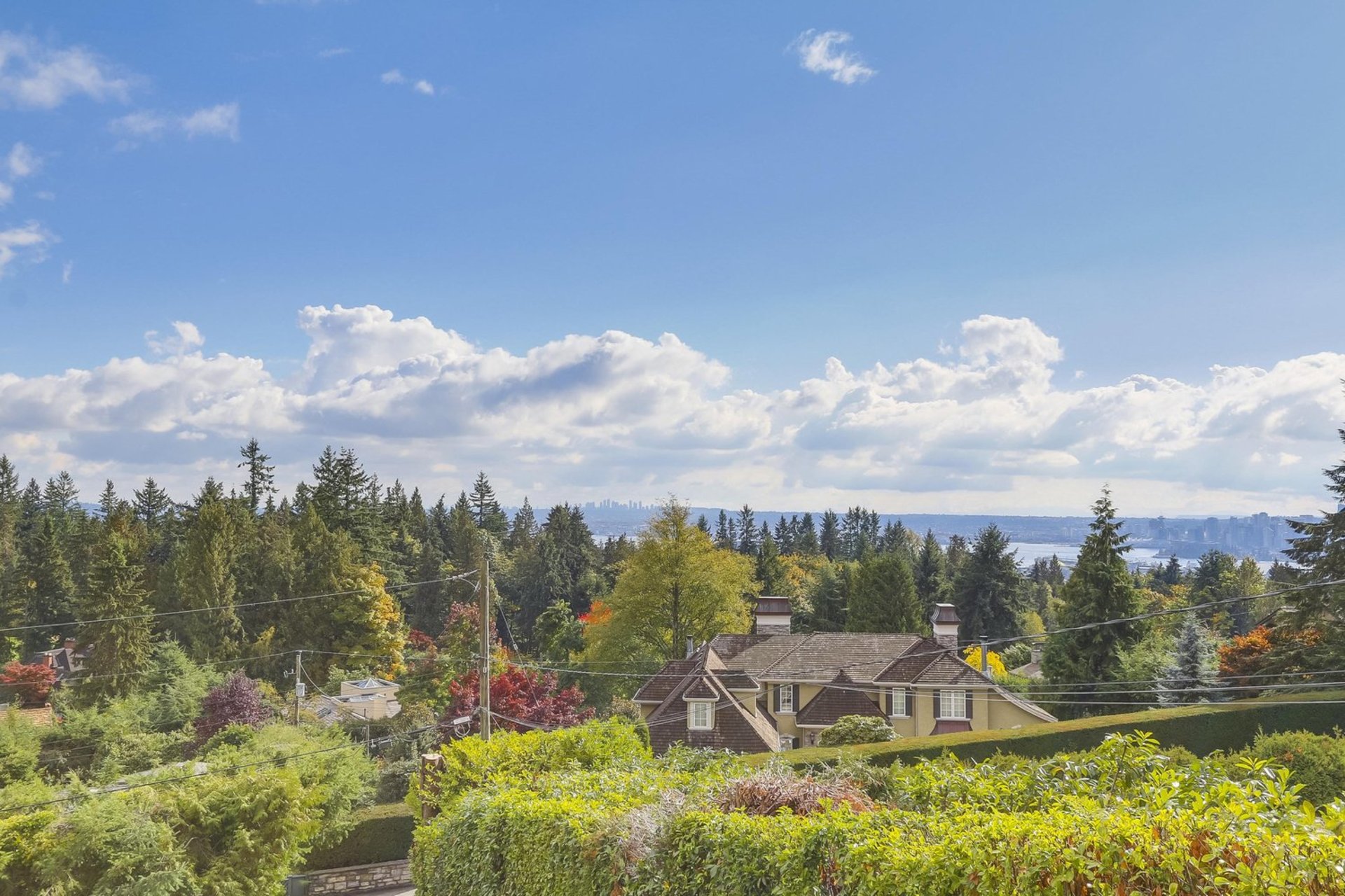 565 Knockmaroon Road, British Properties, West Vancouver  by Farshad Zandi - Personal Real Estate Corp. 565 Knockmaroon Road, British Properties, West Vancouver