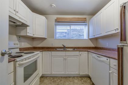 2187-queens-avenue-queens-west-vancouver-13 at 2187 Queens Avenue, Queens, West Vancouver 2187-queens-avenue-queens-west-vancouver-13 at 2187 Queens Avenue, Queens, West Vancouver