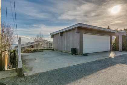 2187-queens-avenue-queens-west-vancouver-15 at 2187 Queens Avenue, Queens, West Vancouver 2187-queens-avenue-queens-west-vancouver-15 at 2187 Queens Avenue, Queens, West Vancouver