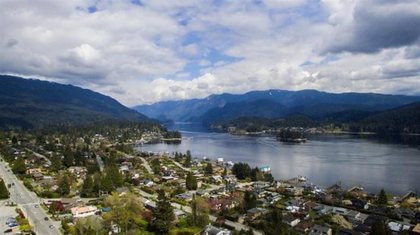 301-n-dollarton-highway-dollarton-north-vancouver-09 at 301 N Dollarton Highway, Dollarton, North Vancouver 301-n-dollarton-highway-dollarton-north-vancouver-09 at 301 N Dollarton Highway, Dollarton, North Vancouver