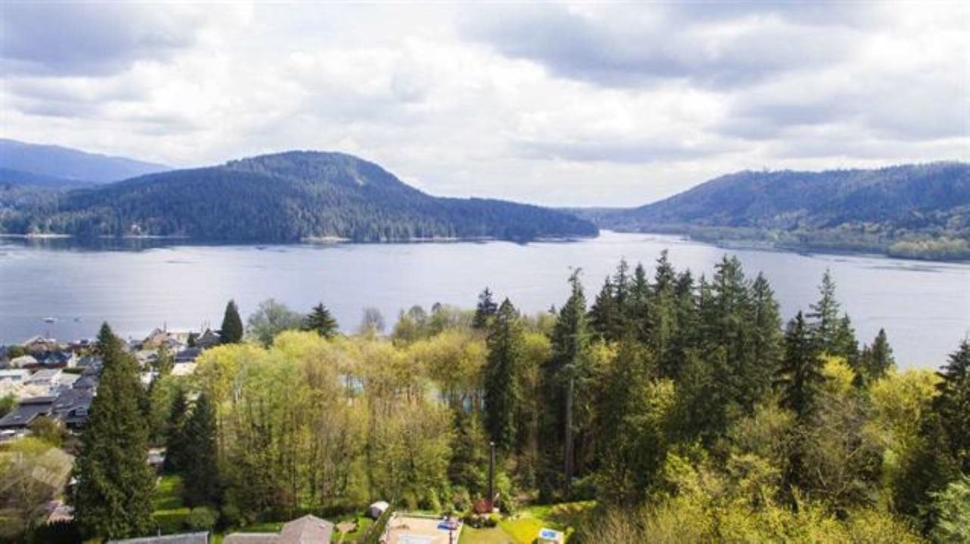 301 N Dollarton Highway, Dollarton, North Vancouver  by Farshad Zandi - Personal Real Estate Corp. 301 N Dollarton Highway, Dollarton, North Vancouver
