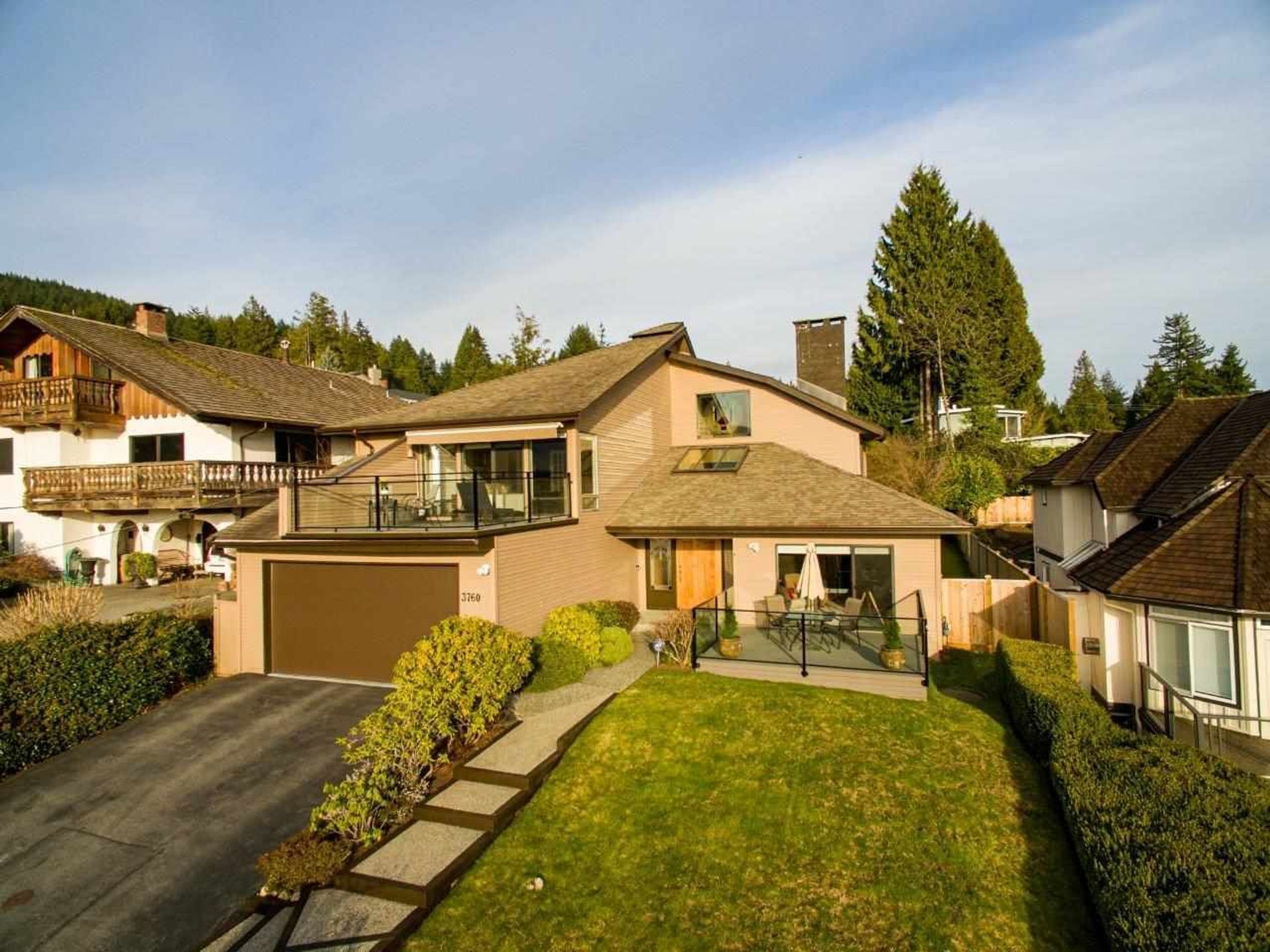 3760 St. Pauls Avenue, Upper Lonsdale, North Vancouver  by Farshad Zandi - Personal Real Estate Corp. 3760 St. Pauls Avenue, Upper Lonsdale, North Vancouver