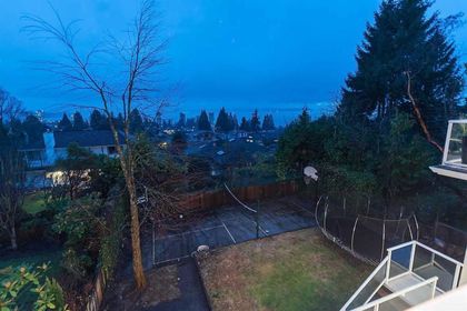 2228-mathers-avenue-dundarave-west-vancouver-18 at 2228 Mathers Avenue, Dundarave, West Vancouver 2228-mathers-avenue-dundarave-west-vancouver-18 at 2228 Mathers Avenue, Dundarave, West Vancouver