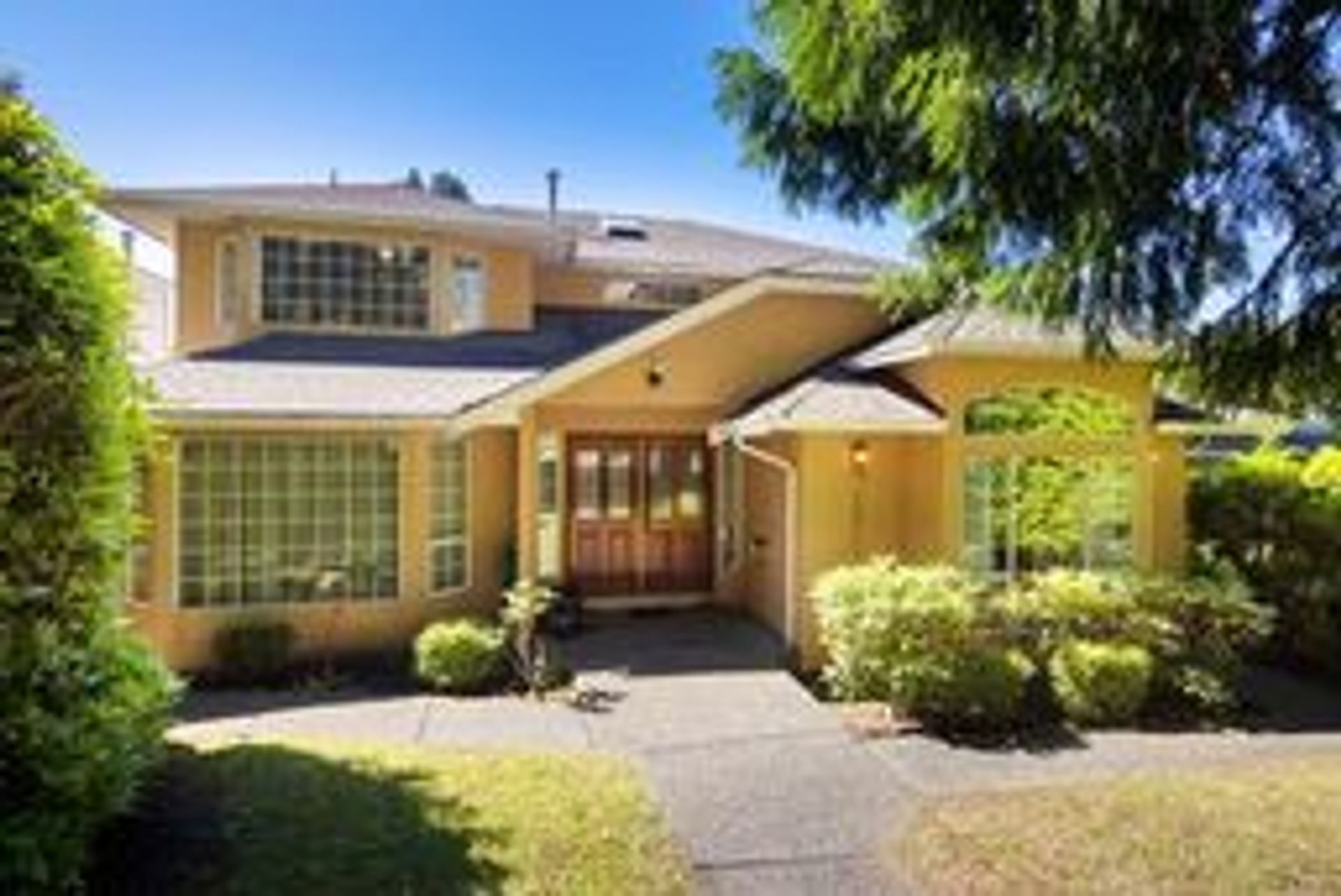 1276 Haywood Avenue, Ambleside, West Vancouver  by Farshad Zandi - Personal Real Estate Corp. 1276 Haywood Avenue, Ambleside, West Vancouver