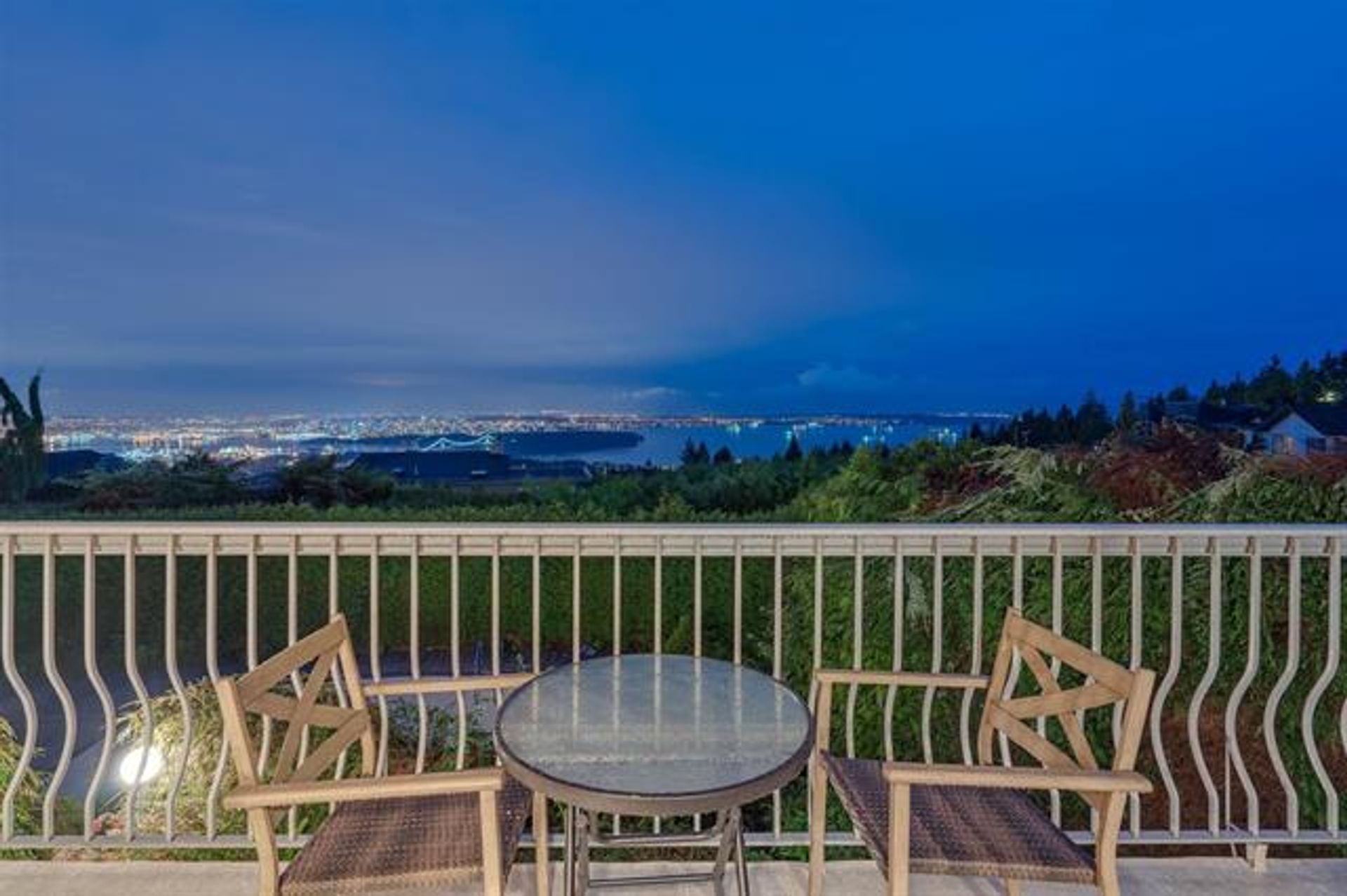 1138 - Eyremount Drive , British Properties, West Vancouver  by Farshad Zandi - Personal Real Estate Corp. 1138 - Eyremount Drive , British Properties, West Vancouver