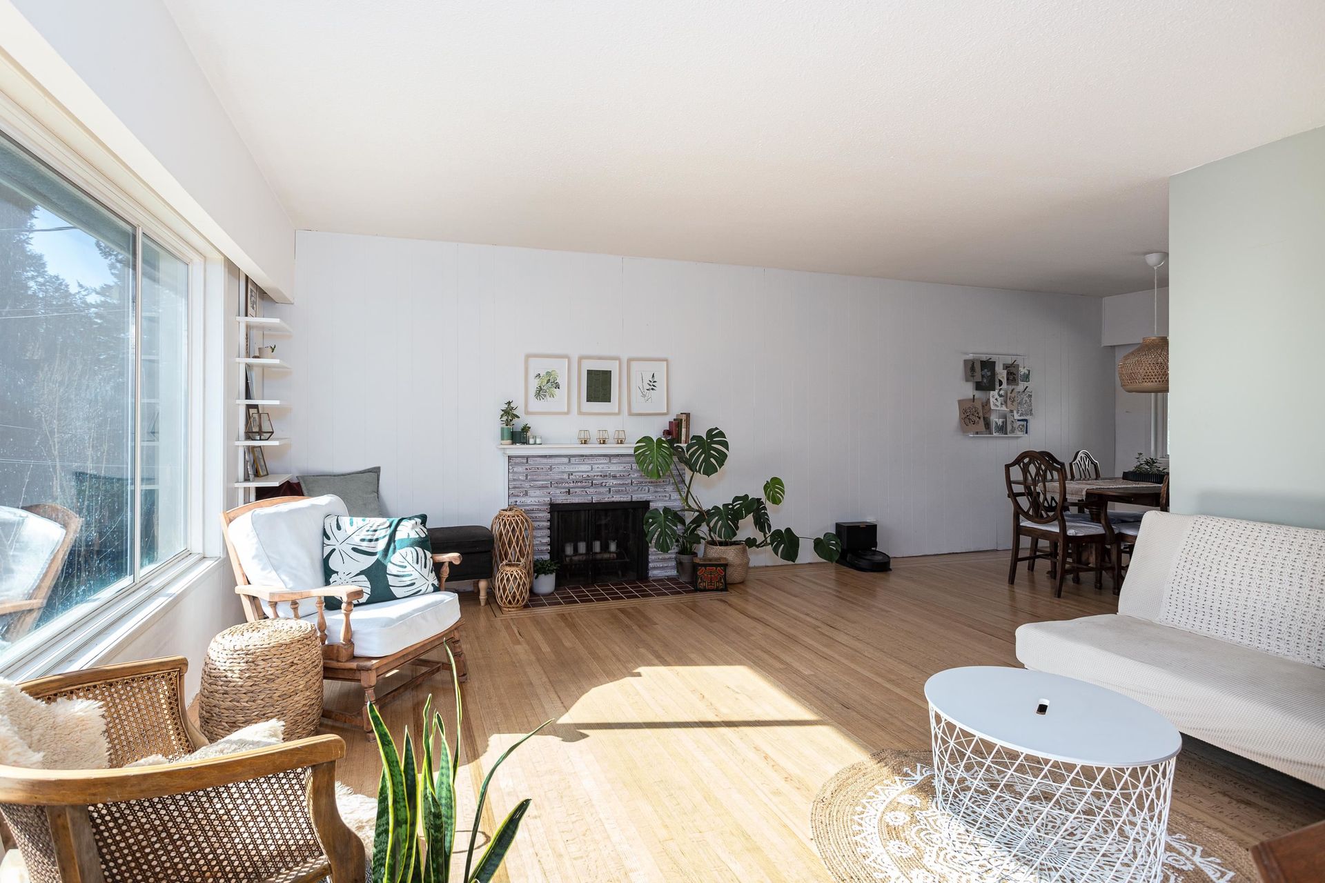 446 West 28th Street, Upper Lonsdale, North Vancouver  by Farshad Zandi - Personal Real Estate Corp. 446 West 28th Street, Upper Lonsdale, North Vancouver