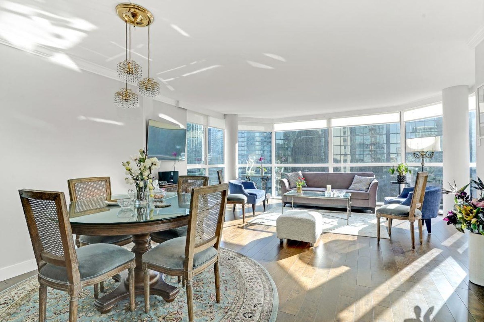 1004 - 1415 W Georgia Street  by Farshad Zandi - Personal Real Estate Corp. 1004 - 1415 W Georgia Street