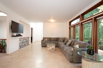 5744-telegraph-trail-eagle-harbour-west-vancouver-08 at 5744 Telegraph Trail, Eagle Harbour, West Vancouver 5744-telegraph-trail-eagle-harbour-west-vancouver-08 at 5744 Telegraph Trail, Eagle Harbour, West Vancouver