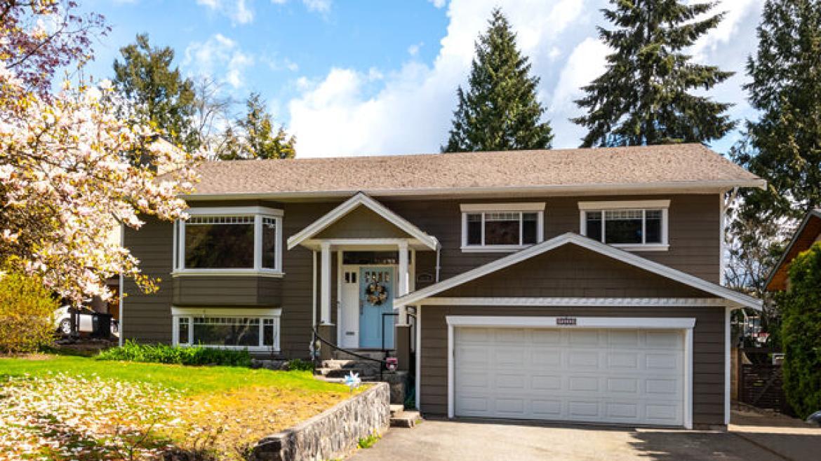 2628 Hardy Crescent, Blueridge NV, North Vancouver  by Farshad Zandi - Personal Real Estate Corp. 2628 Hardy Crescent, Blueridge NV, North Vancouver