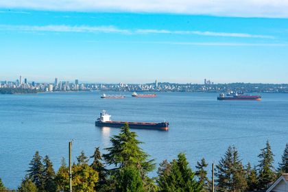 4135-burkehill-place-bayridge-west-vancouver-23 at 4135 Burkehill Place, Bayridge, West Vancouver 4135-burkehill-place-bayridge-west-vancouver-23 at 4135 Burkehill Place, Bayridge, West Vancouver