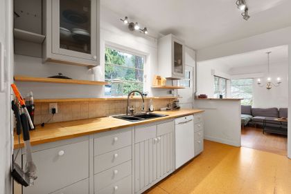 3548-creery-avenue-west-bay-west-vancouver-07 at 3548 Creery Avenue, West Bay, West Vancouver 3548-creery-avenue-west-bay-west-vancouver-07 at 3548 Creery Avenue, West Bay, West Vancouver