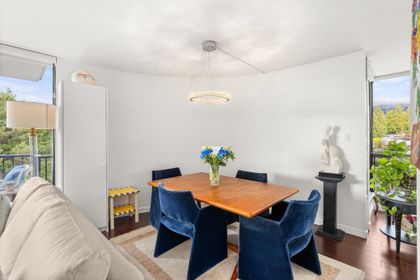 650-16th-street-ambleside-west-vancouver-15 at 704 - 650 16th Street, Ambleside, West Vancouver