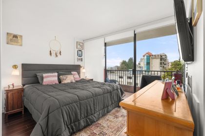 650-16th-street-ambleside-west-vancouver-29 at 704 - 650 16th Street, Ambleside, West Vancouver