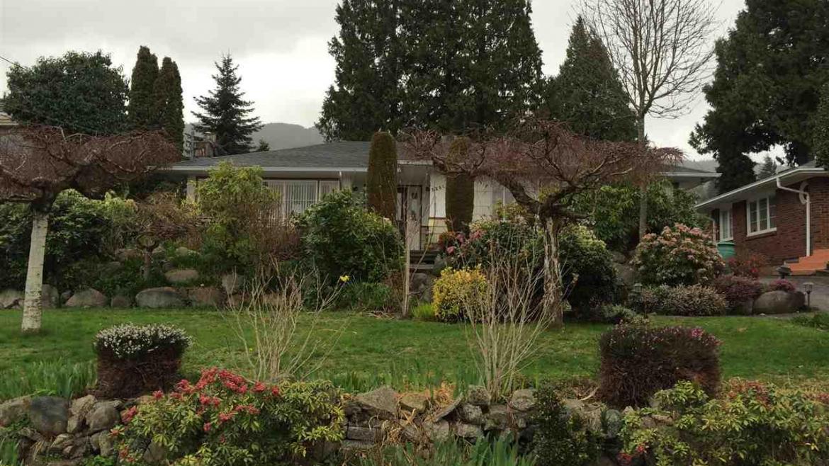 2261 Jefferson Avenue, Dundarave, West Vancouver  by Farshad Zandi - Personal Real Estate Corp. 2261 Jefferson Avenue, Dundarave, West Vancouver