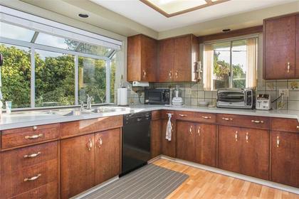 1650-19th-Street2 at 1650 19th Street, Ambleside, West Vancouver 1650-19th-Street2 at 1650 19th Street, Ambleside, West Vancouver