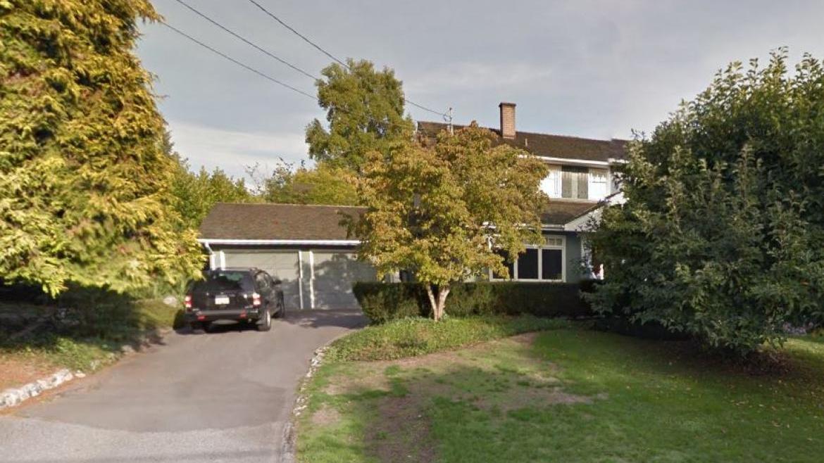 1560 19th Street, Ambleside, West Vancouver  by Farshad Zandi - Personal Real Estate Corp. 1560 19th Street, Ambleside, West Vancouver