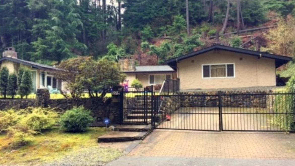 275 Rabbit Lane, British Properties, West Vancouver  by Farshad Zandi - Personal Real Estate Corp. 275 Rabbit Lane, British Properties, West Vancouver