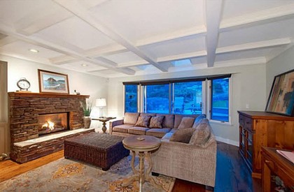 457-Hillcrest1 at 457 Hillcrest Street, Westmount WV, West Vancouver 457-Hillcrest1 at 457 Hillcrest Street, Westmount WV, West Vancouver