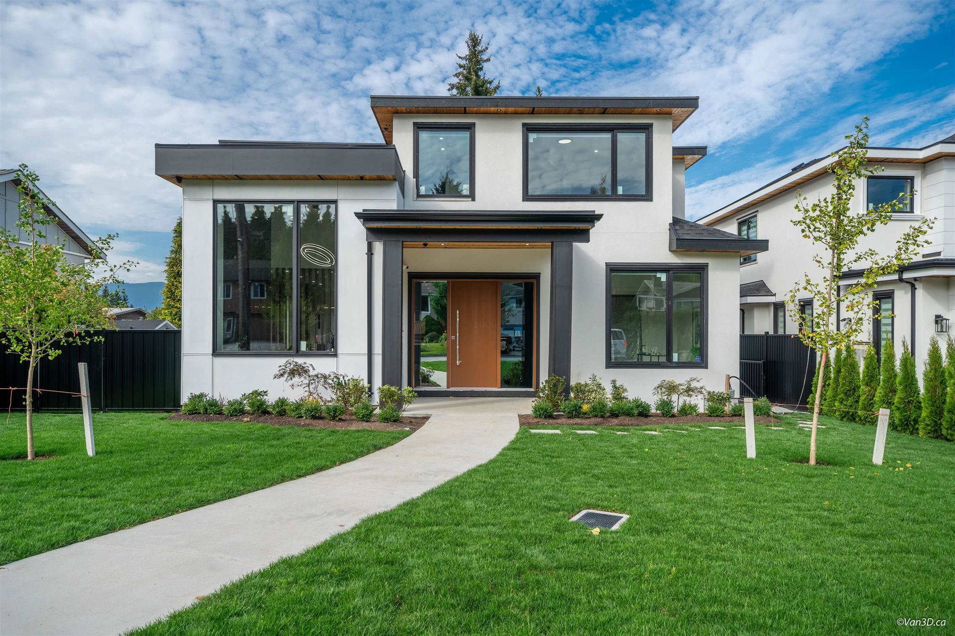 817 Cornell Avenue, Coquitlam West, Coquitlam photo number 1
