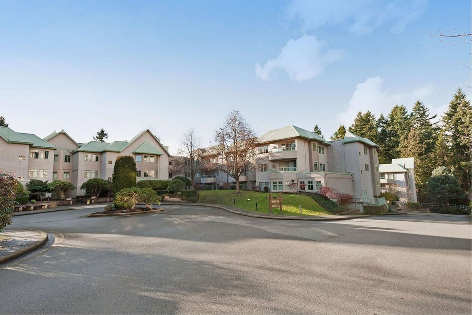101 - 6735 Station Hill Court, South Slope, Burnaby South photo number 1 101 - 6735 Station Hill Court, South Slope, Burnaby South photo number 1