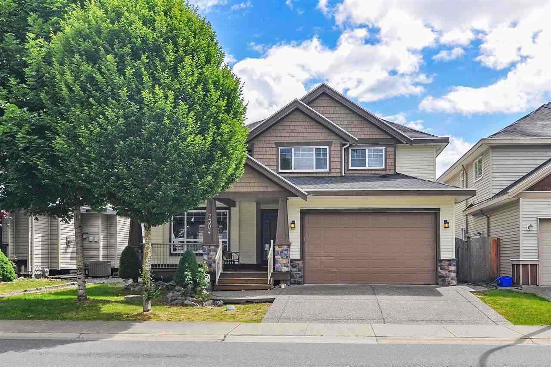 7304 202 Street, Willoughby Heights, Langley photo number 1 7304 202 Street, Willoughby Heights, Langley photo number 1