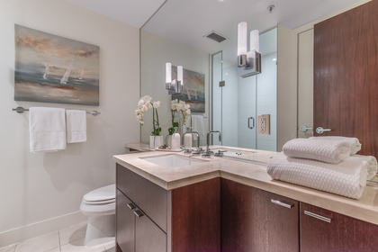 14 at 303 - 1180 Homer Street, Yaletown, Vancouver West