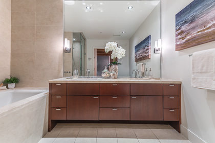 16 at 303 - 1180 Homer Street, Yaletown, Vancouver West