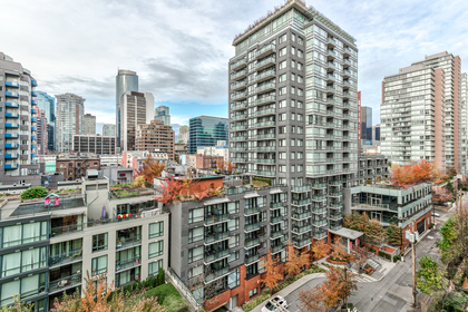 View at 1001 - 1055 Richards Street, Yaletown, Vancouver West