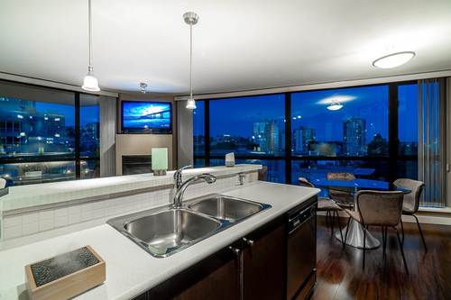 124-w-1st-street-lower-lonsdale-north-vancouver-05 at 1001 - 124 W 1st Street, Lower Lonsdale, North Vancouver