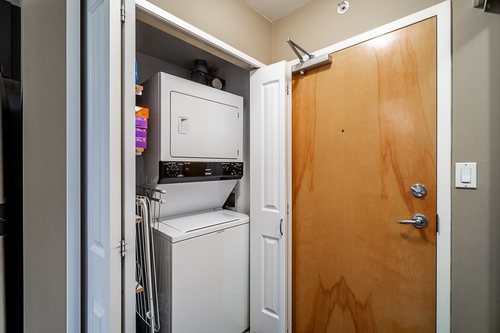 124-w-1st-street-lower-lonsdale-north-vancouver-18 at 1001 - 124 W 1st Street, Lower Lonsdale, North Vancouver