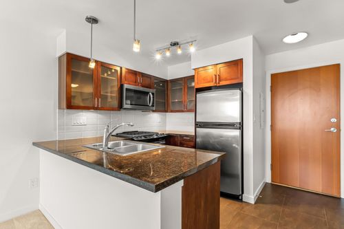 1-renaissance-square-quay-new-westminster-06 at 1806 - 1 Renaissance Square, Quay, New Westminster