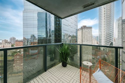 1050-burrard-street-downtown-vw-vancouver-west-05 at 2103 - 1050 Burrard Street, Downtown VW, Vancouver West