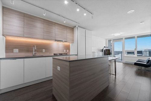 988-quayside-drive-quay-new-westminster-08 at 1901 - 988 Quayside Drive, Quay, New Westminster