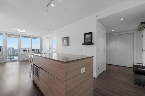 988-quayside-drive-quay-new-westminster-10 at 1901 - 988 Quayside Drive, Quay, New Westminster