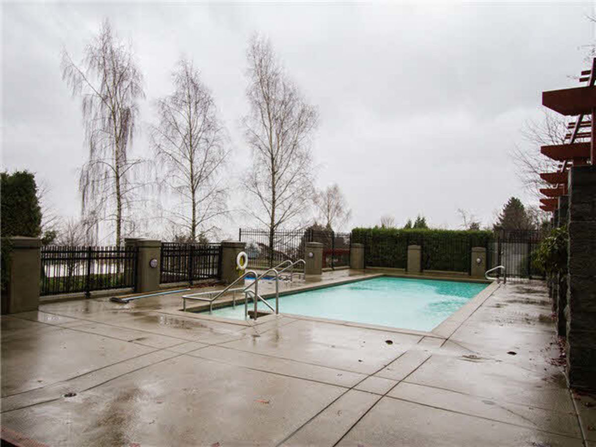 261414653-18 at 211 - 1438 Parkway Boulevard, Westwood Plateau, Coquitlam