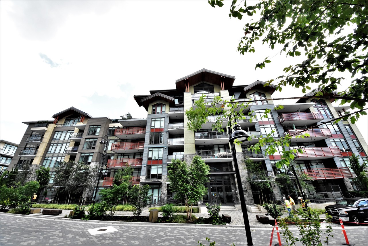 buiding1 at 419 - 2738 Library Lane, Lynn Valley, North Vancouver