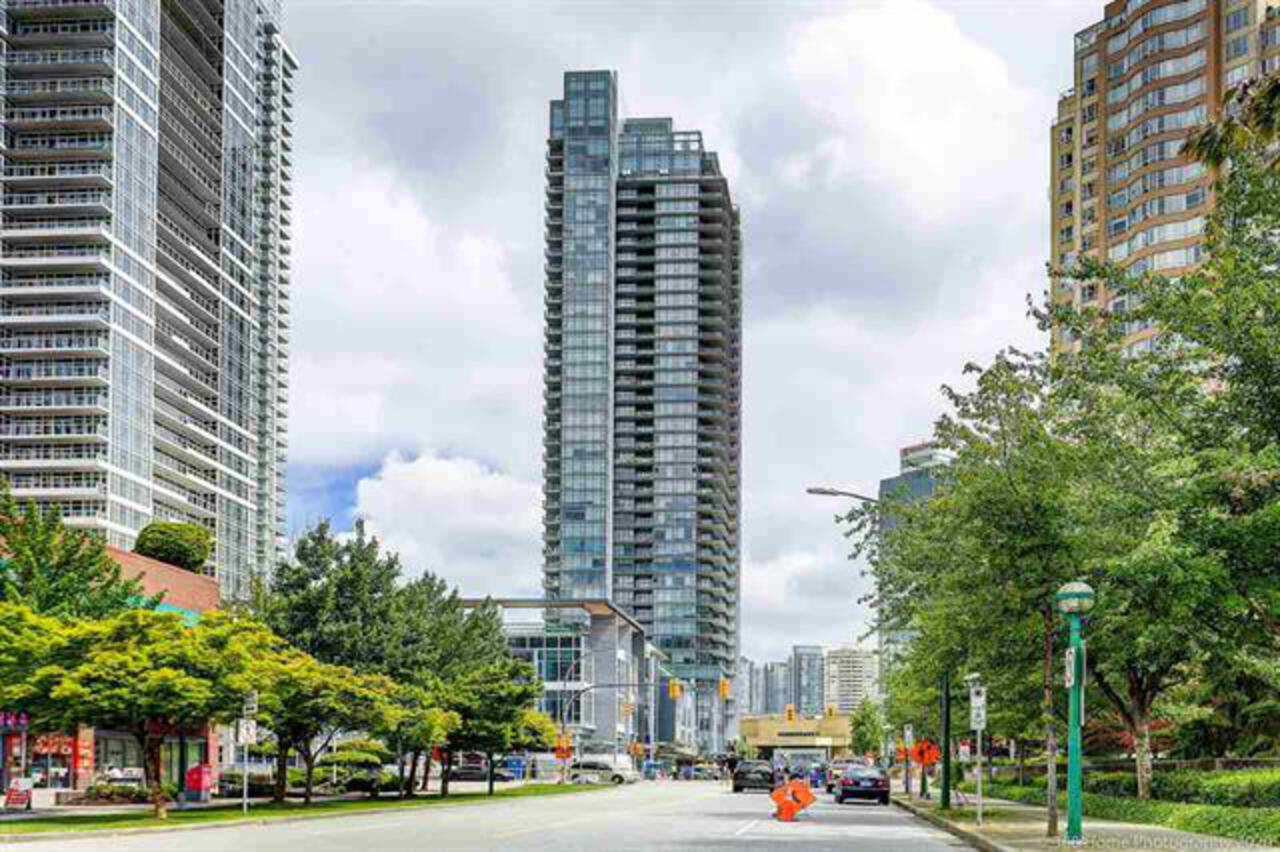 262490655 at 6098 Station Street, Metrotown, Burnaby South