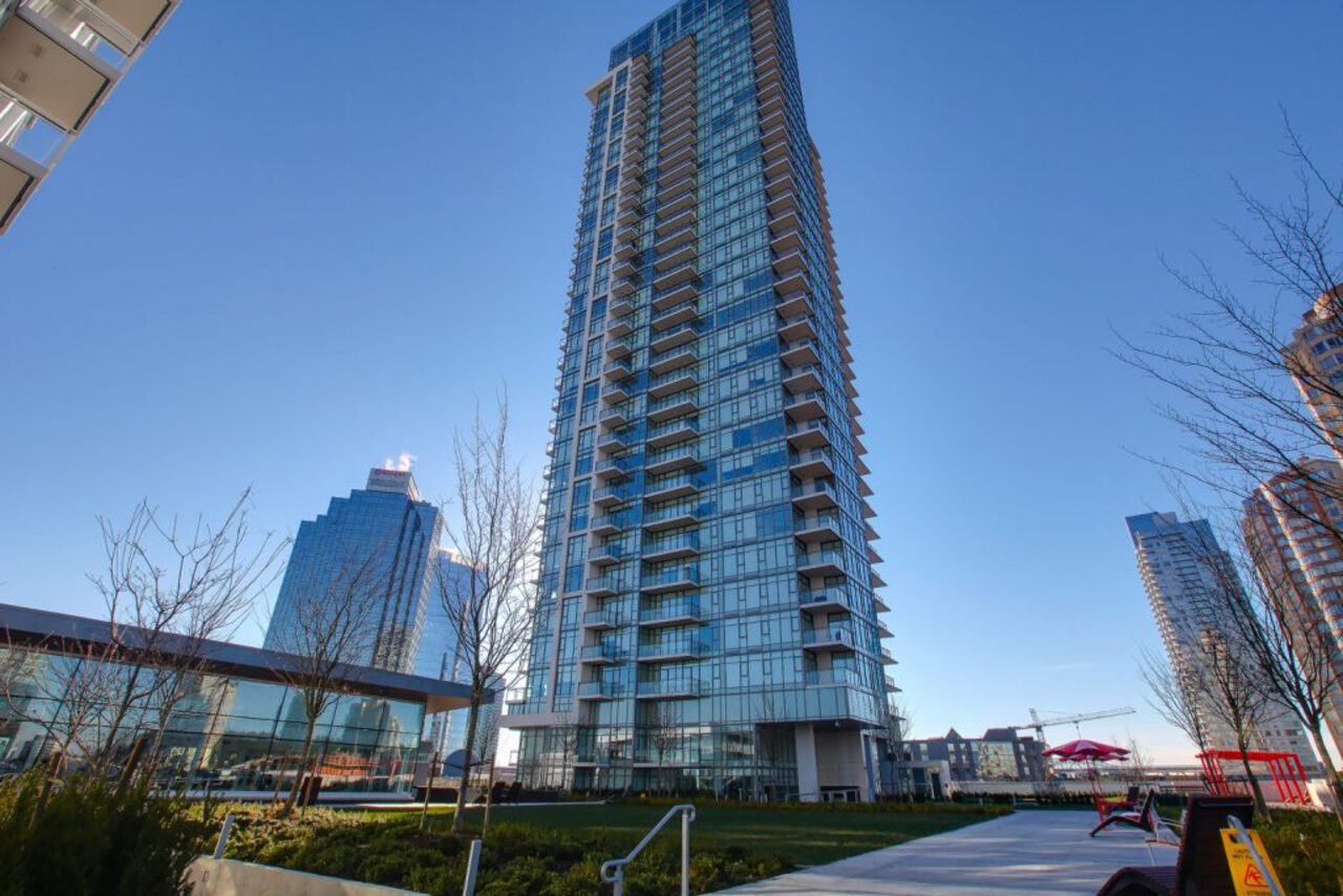 5th-fl at 6098 Station Street, Metrotown, Burnaby South