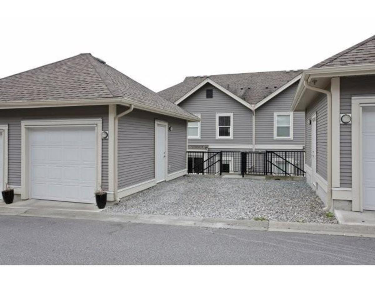 719 at 20865 71B Ave, Willoughby Heights, Langley