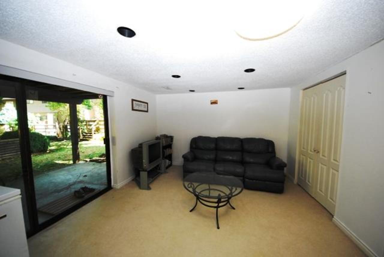 ebmnt at 268B Evergreen, College Park PM, Port Moody