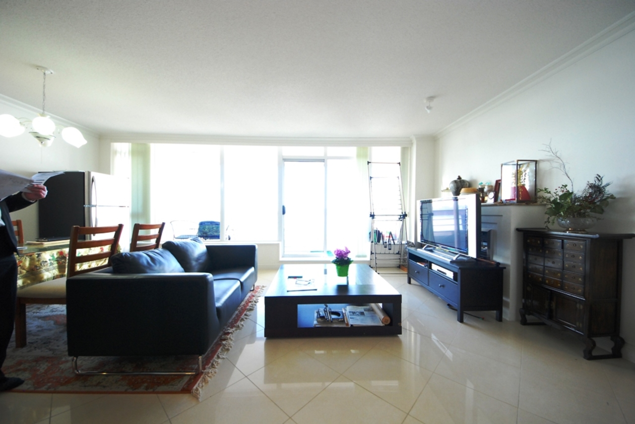 Eliving at 709 - 133 E Esplanade Ave, Lower Lonsdale, North Vancouver
