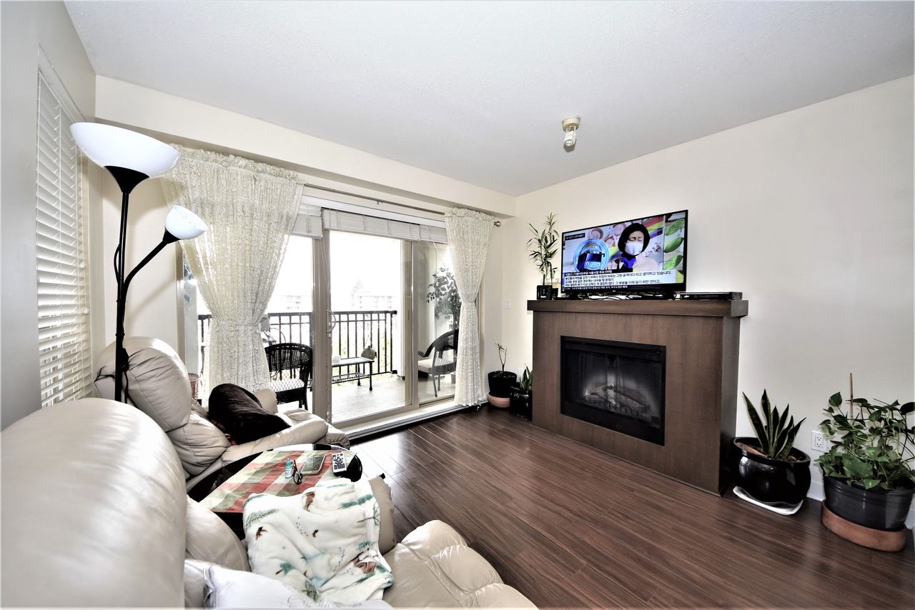23 at D406 - 8929 202st, Walnut Grove, Langley