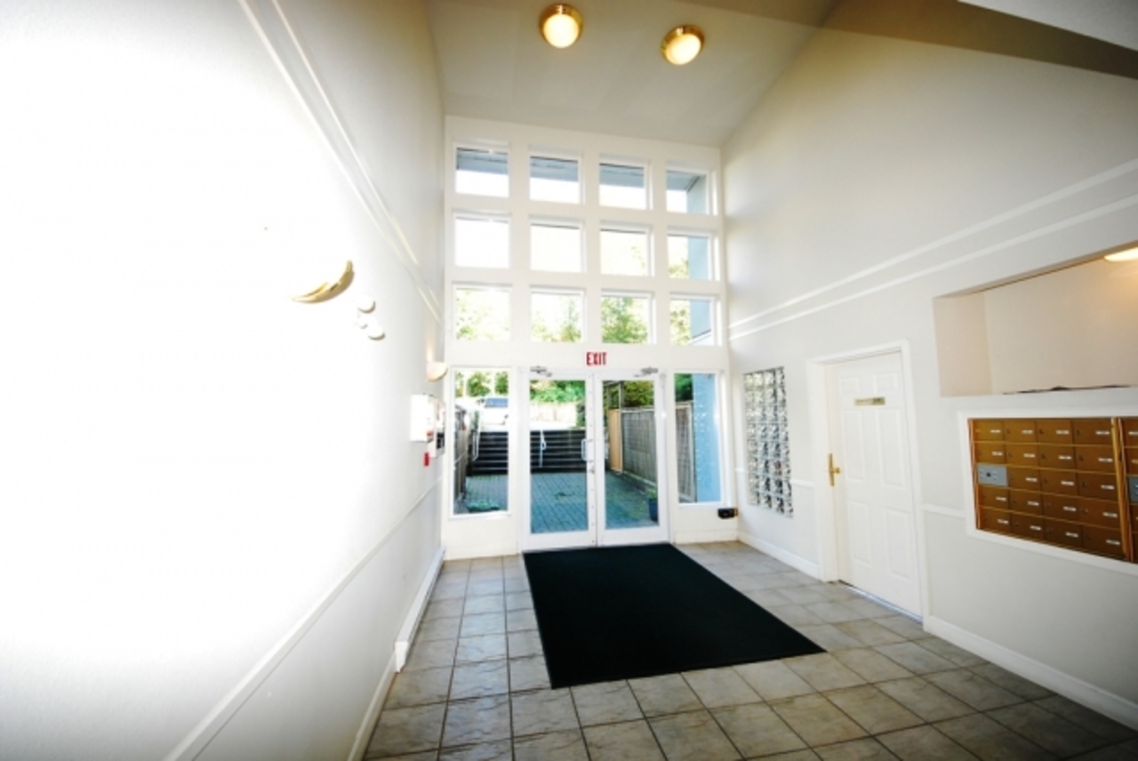 10.jpg at 409 - 13939 Laurel Dr, Whalley, Surrey