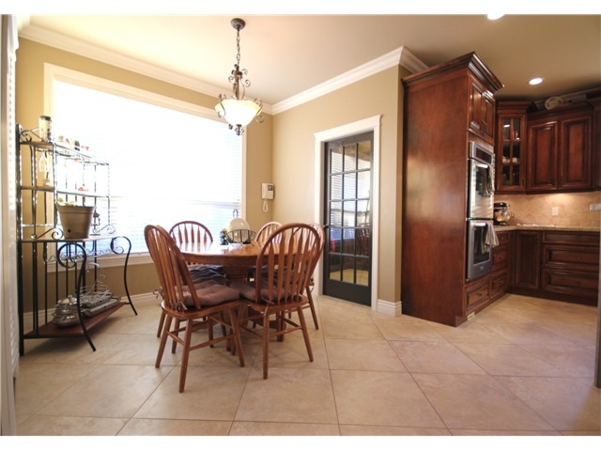 V867597_501_100.jpg at 936 Madore, Coquitlam West, Coquitlam