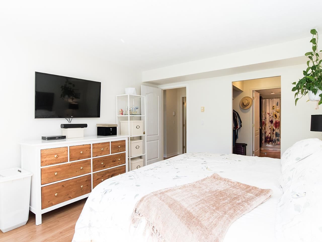9688-148-street-guildford-north-surrey-15 at 306 - 9688 148 Street, Guildford, North Surrey