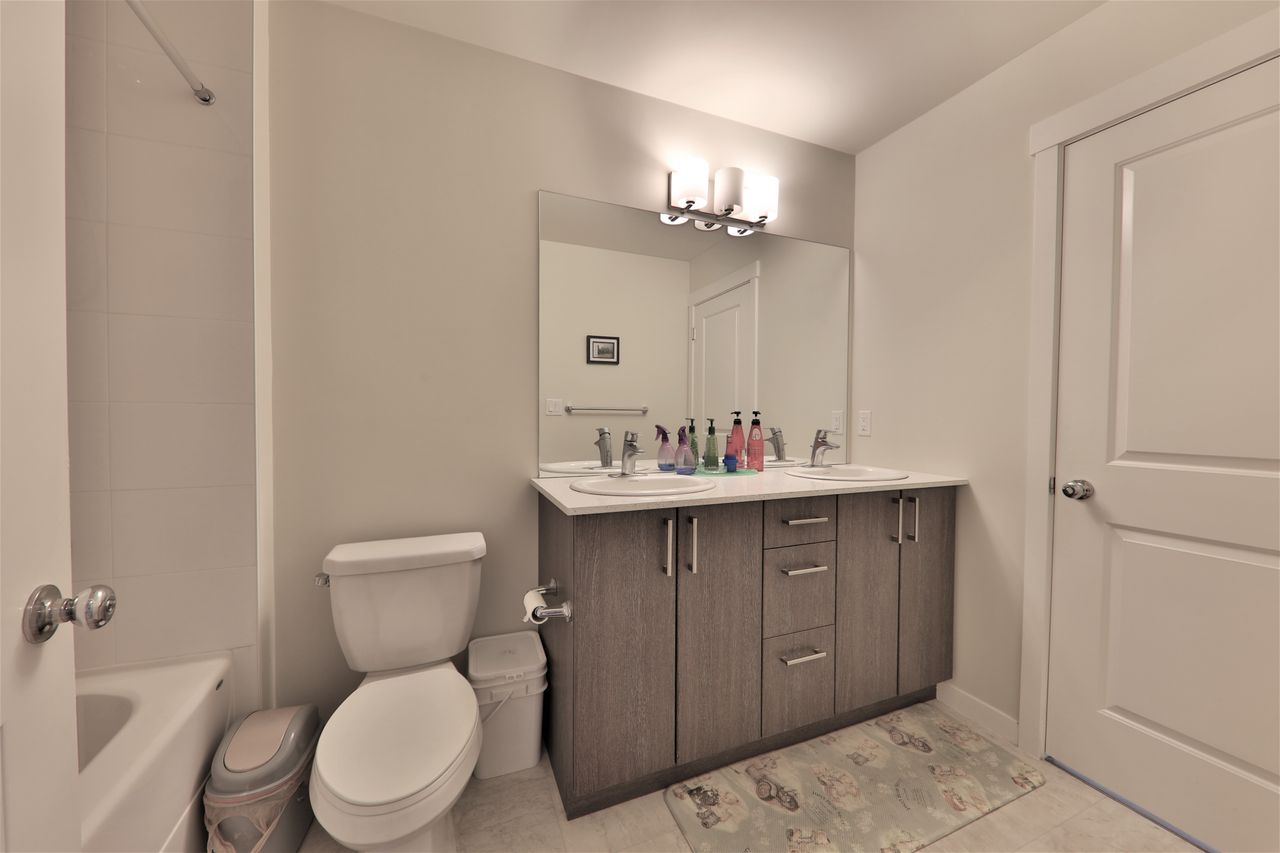 l at 24 - 19128 65 Avenue, Cloverdale BC, Cloverdale