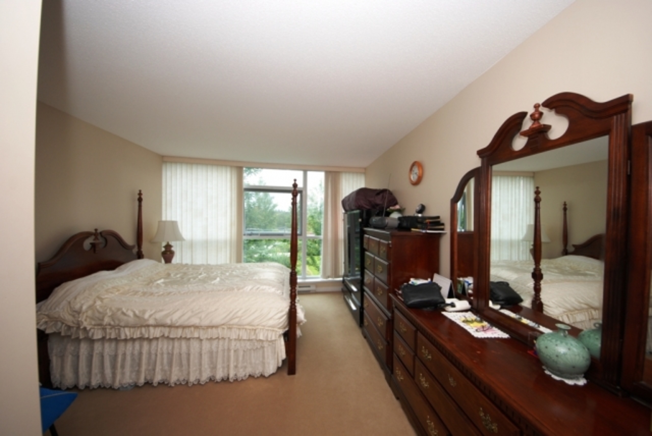 h5.jpg at 604 - 2225 Holdom Ave, Central Burnaby, Burnaby