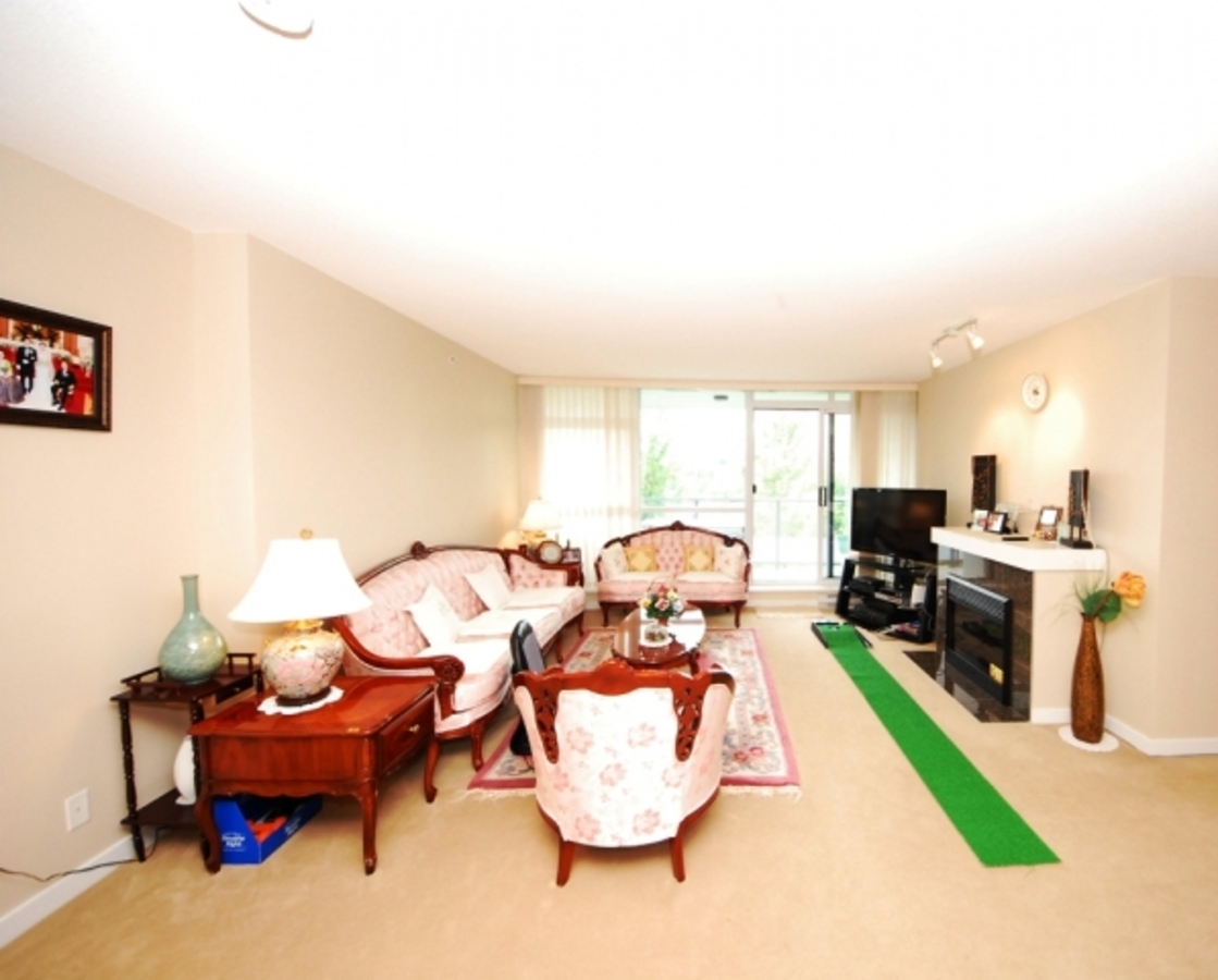 h9.jpg at 604 - 2225 Holdom Ave, Central Burnaby, Burnaby