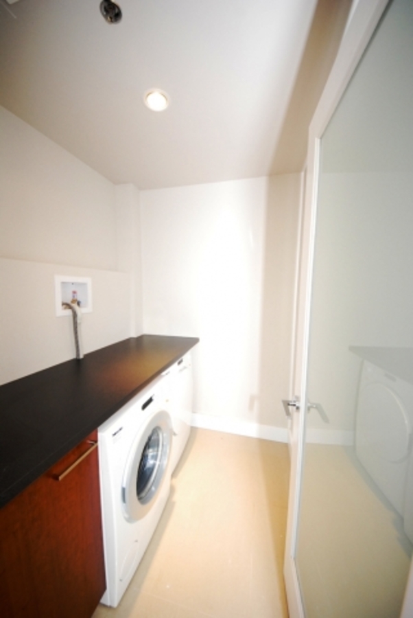d12.jpg at 2101 - 212 Davie St, Downtown, Vancouver
